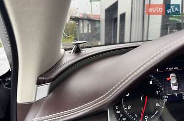 Седан Audi A8 2012 в 