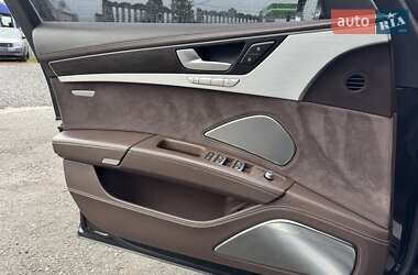 Седан Audi A8 2012 в 