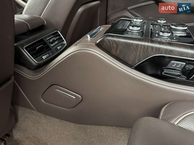 Седан Audi A8 2012 в Тернополе фото 102 Седан Audi A8 2012 в Тернополе