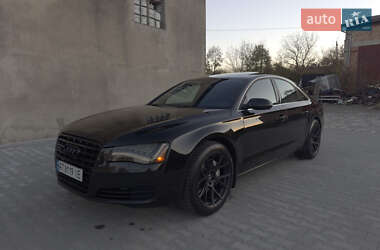 Седан Audi A8 2012 в Чернівцях