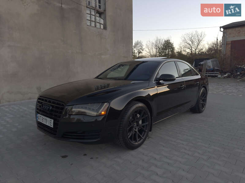 Седан Audi A8 2012 в Черновцах