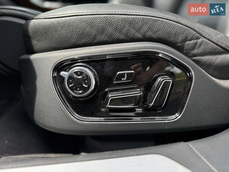 Седан Audi A8 2014 в Києві фото 16 Седан Audi A8 2014 в Києві