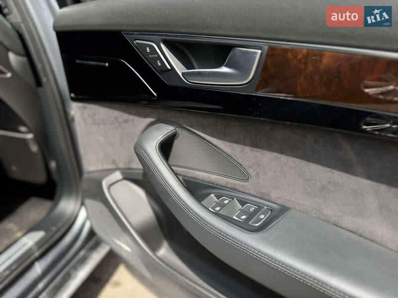 Седан Audi A8 2014 в Києві фото 30 Седан Audi A8 2014 в Києві
