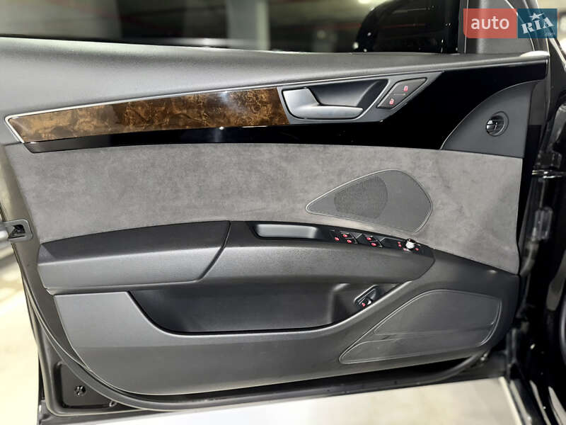 Седан Audi A8 2017 в Києві фото 24 Седан Audi A8 2017 в Києві