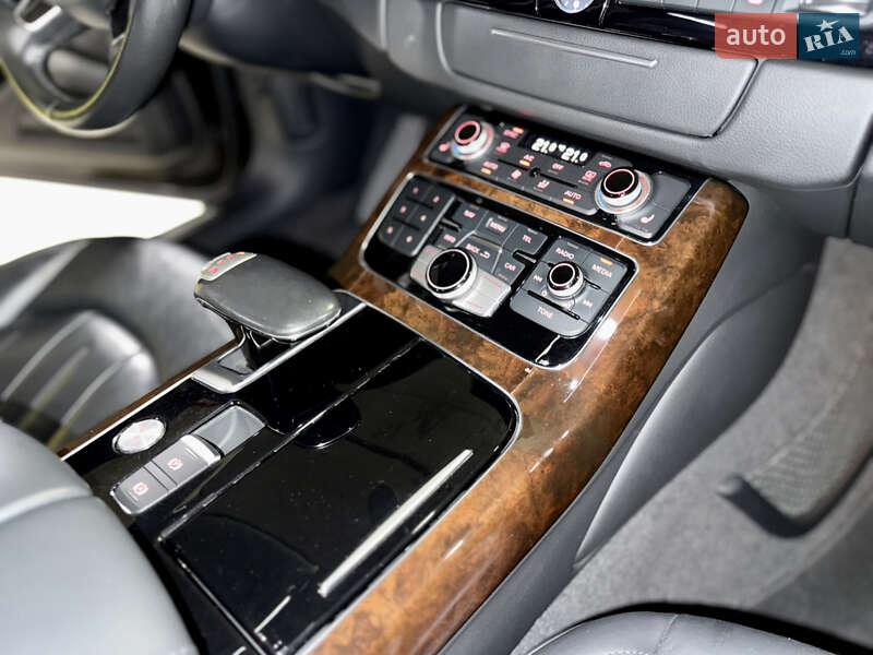 Седан Audi A8 2017 в Києві фото 43 Седан Audi A8 2017 в Києві