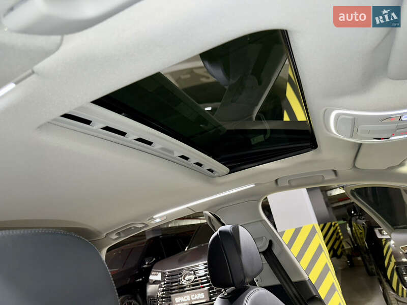 Седан Audi A8 2017 в Києві фото 47 Седан Audi A8 2017 в Києві