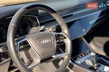 Седан Audi A8 2020 в 