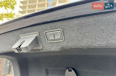 Седан Audi A8 2022 в Киеве фото 44 Седан Audi A8 2022 в Киеве