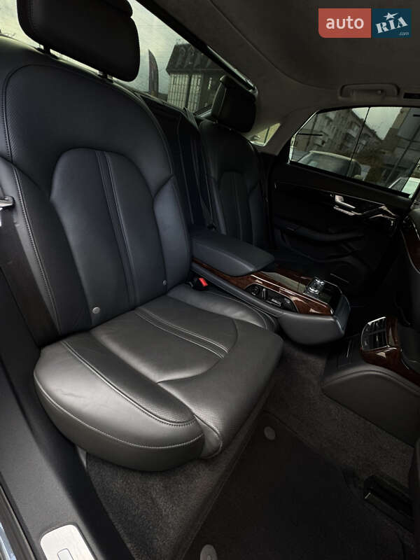 Седан Audi A8 2014 в Бердичеве