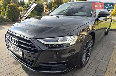 Седан Audi A8 2021 в Львове