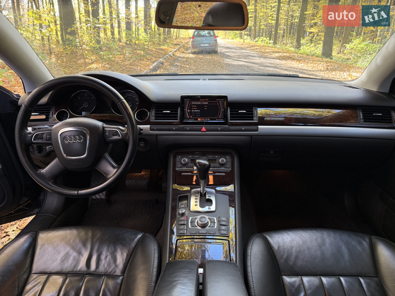 Продам своє авто в хорошому технічному стані.
Обслуговувалось вчасно.
Багато приємних опцій. Було завезено з Штутгарту я другий власник в Україні.
В комплектації дуже крута штатна вебаста.