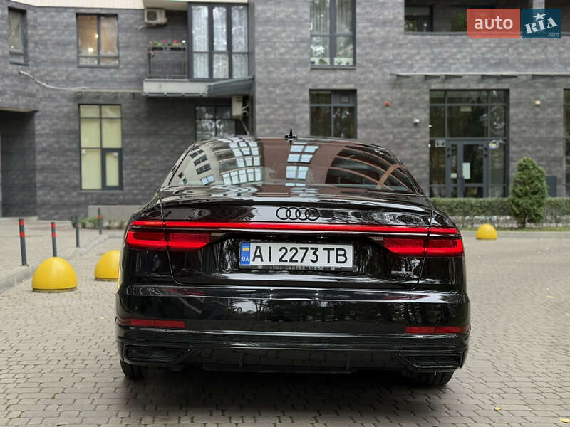 Седан Audi A8 2021 в Києві