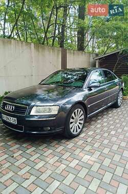 Седан Audi A8 2003 в Бучі