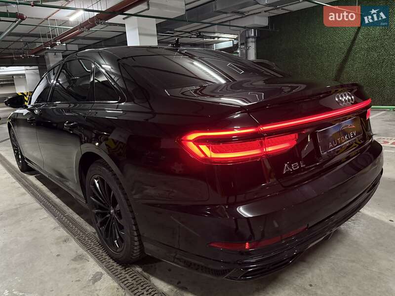 Седан Audi A8 2021 в Києві