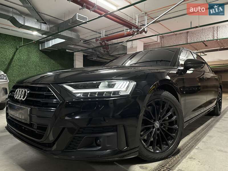 Седан Audi A8 2021 в Києві