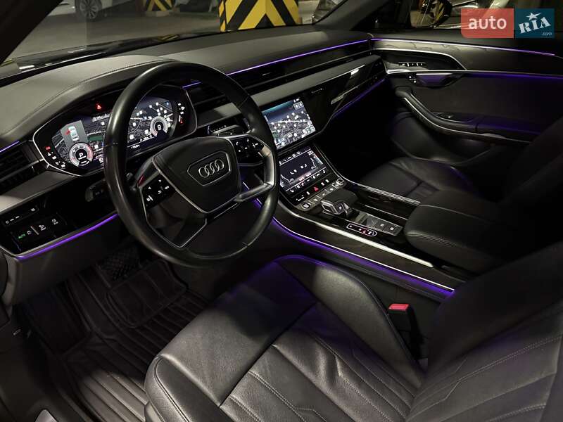 Седан Audi A8 2021 в Києві