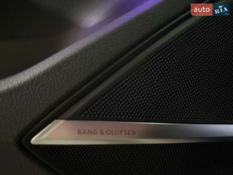 Седан Audi A8 2021 в Києві