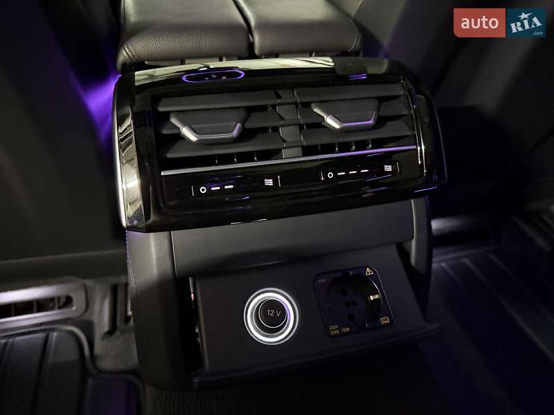 Седан Audi A8 2021 в Києві