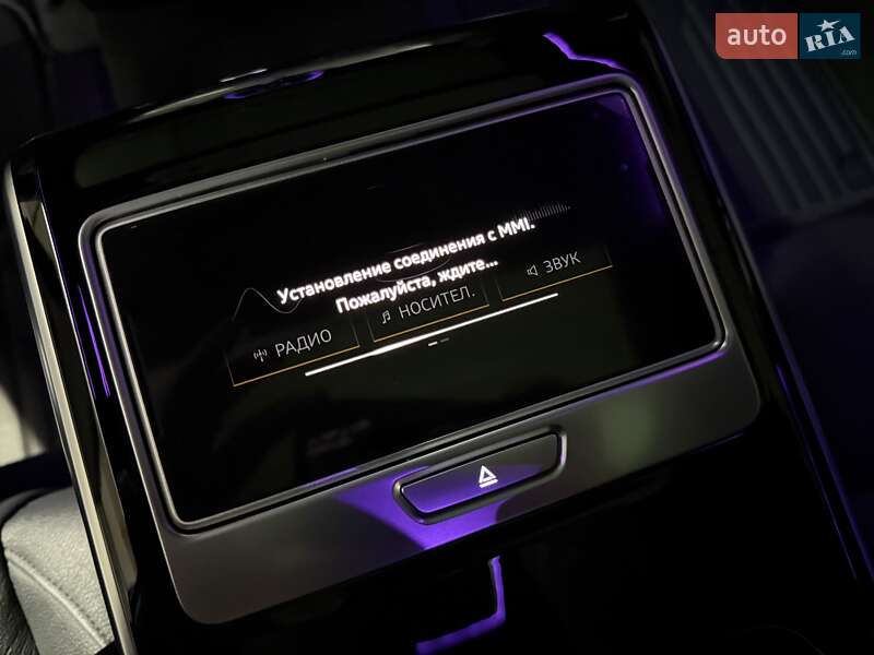 Седан Audi A8 2021 в Києві