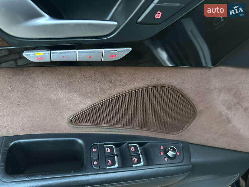 Седан Audi A8 2013 в Тернополе