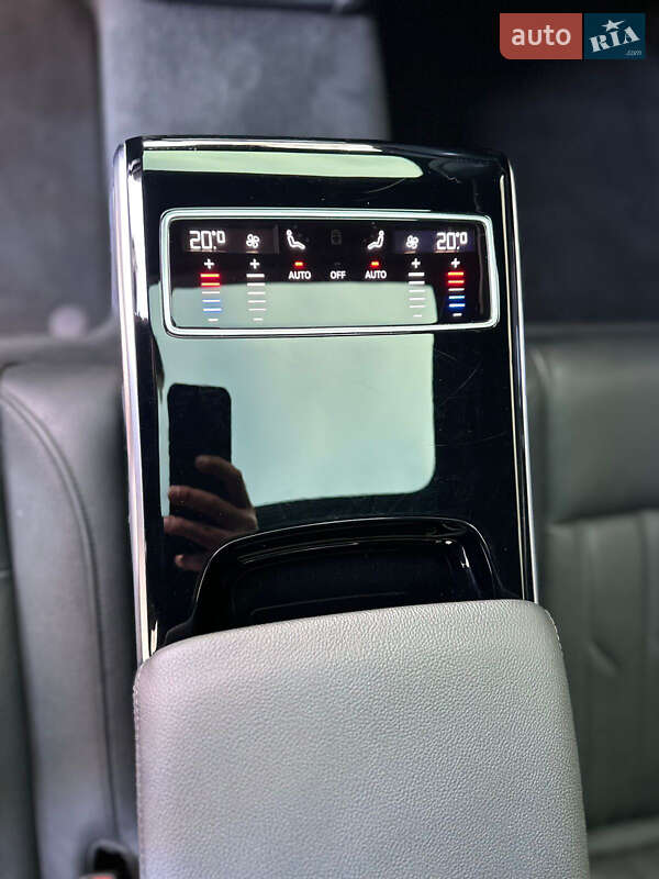 Седан Audi A8 2020 в Киеве