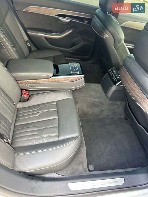 Седан Audi A8 2020 в Киеве