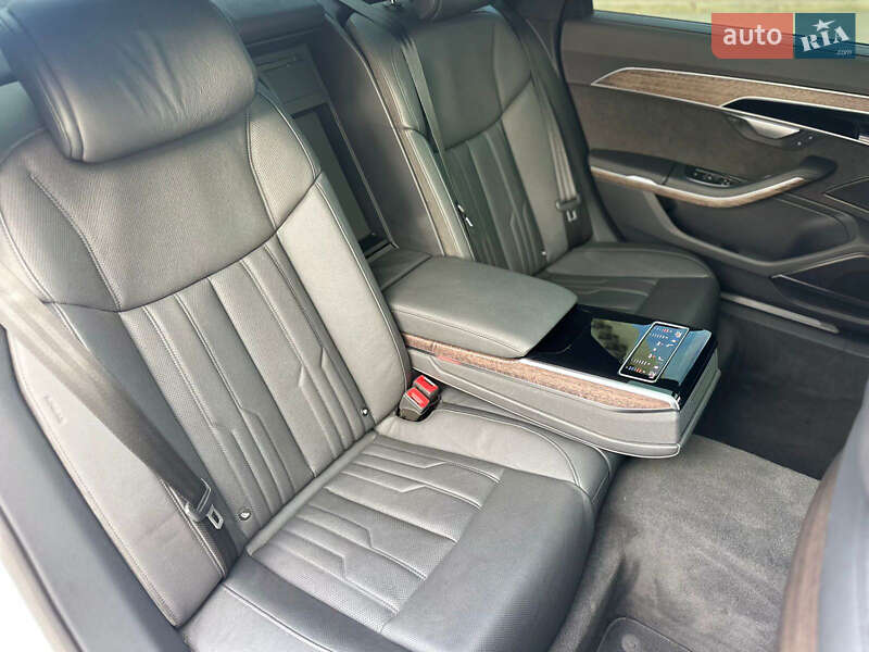 Седан Audi A8 2020 в Киеве