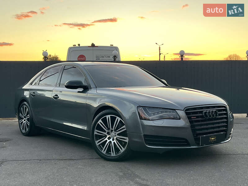 Седан Audi A8 2013 в Одессе