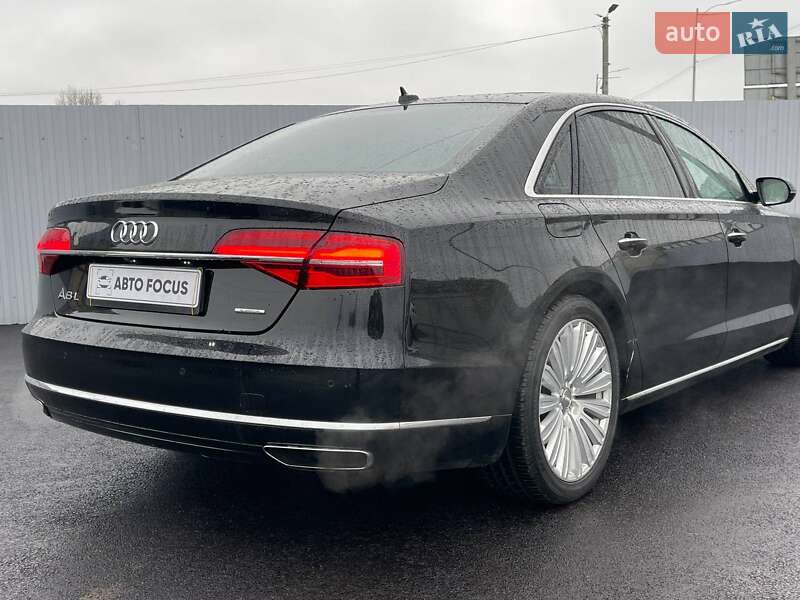 Седан Audi A8 2015 в Киеве