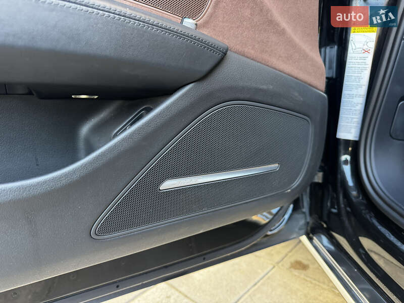 Седан Audi A8 2015 в Києві