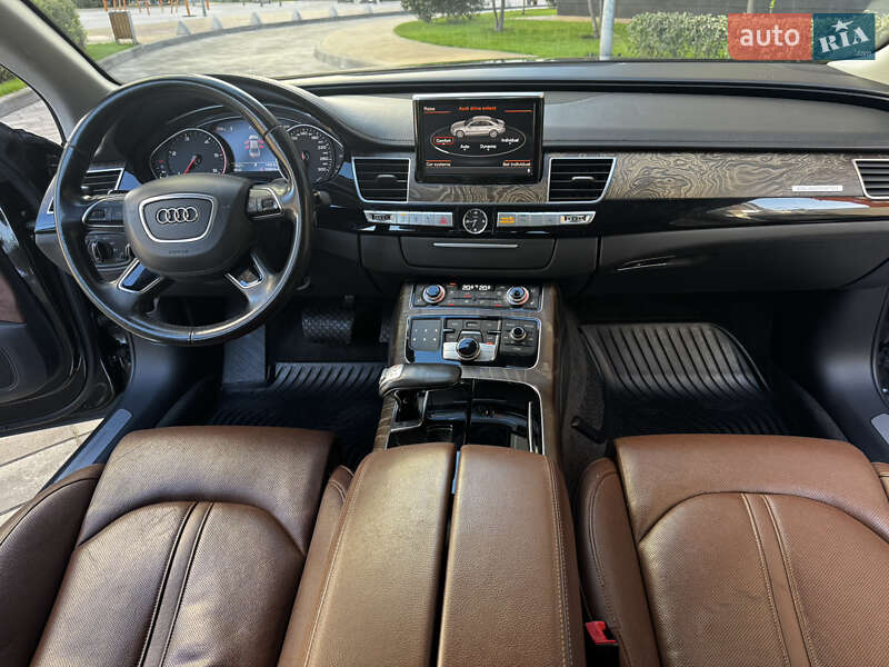 Седан Audi A8 2015 в Києві