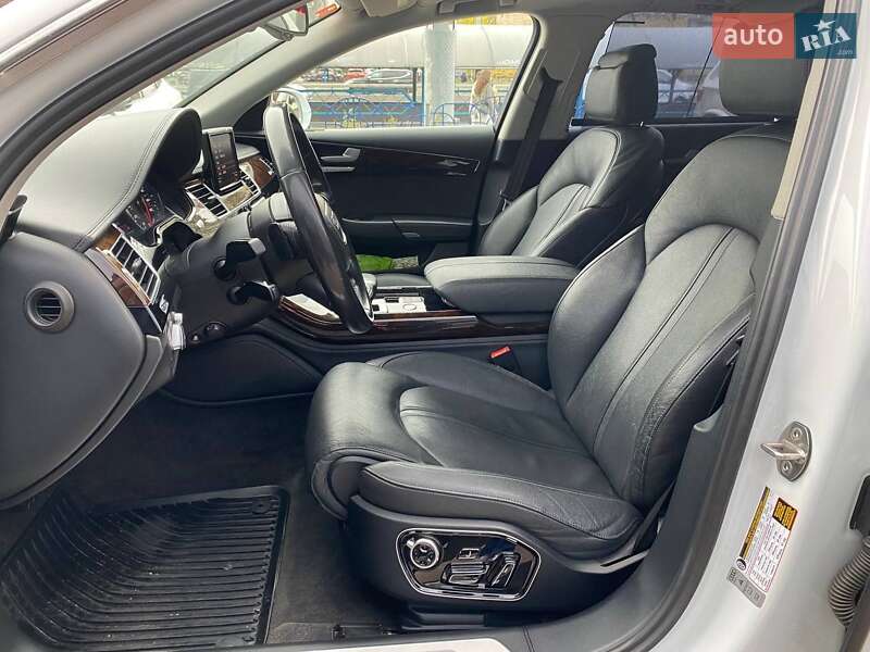 Седан Audi A8 2015 в Киеве