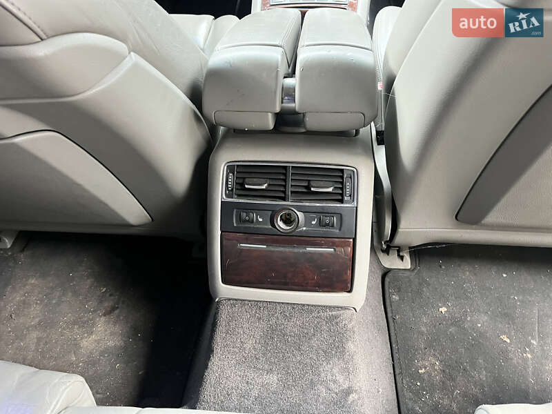 Седан Audi A8 2003 в Харкові