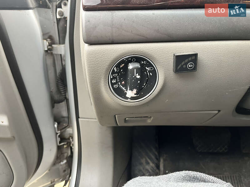 Седан Audi A8 2003 в Харкові