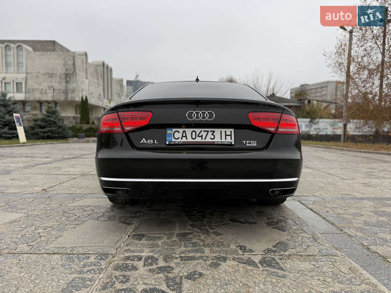 Седан Audi A8 2013 в Киеве