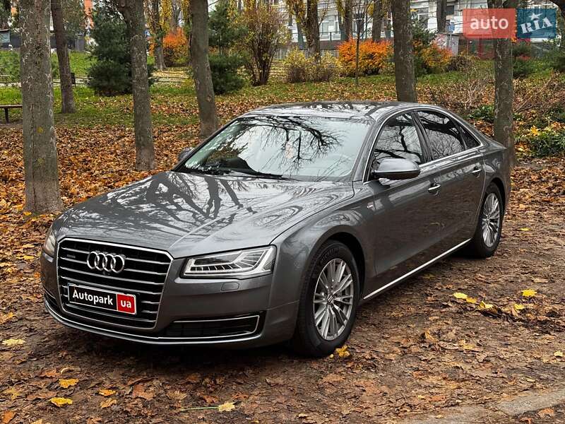 Седан Audi A8 2016 в Києві