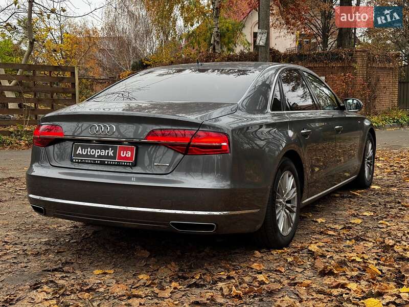 Седан Audi A8 2016 в Києві