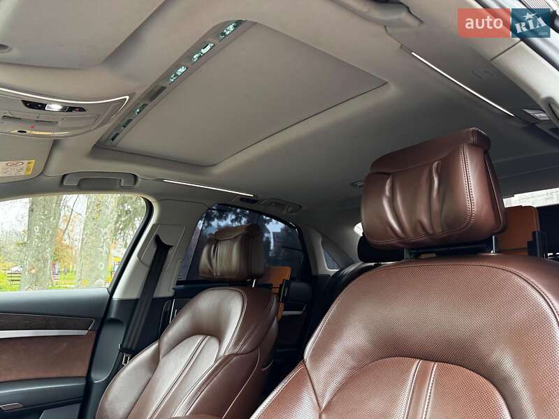 Седан Audi A8 2016 в Києві