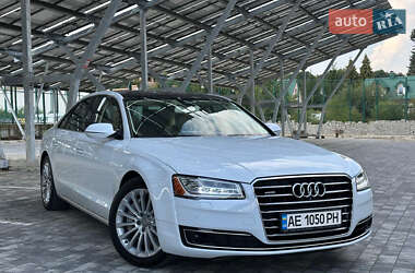 Седан Audi A8 2016 в Києві