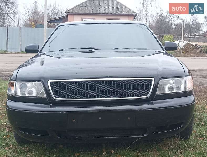 Седан Audi A8 1998 в Путивле