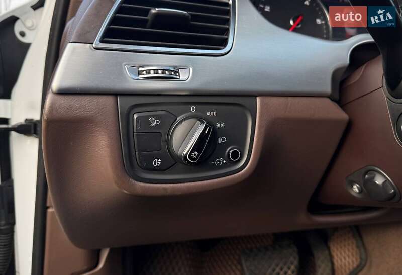 Седан Audi A8 2012 в Киеве фото 15 Седан Audi A8 2012 в Киеве