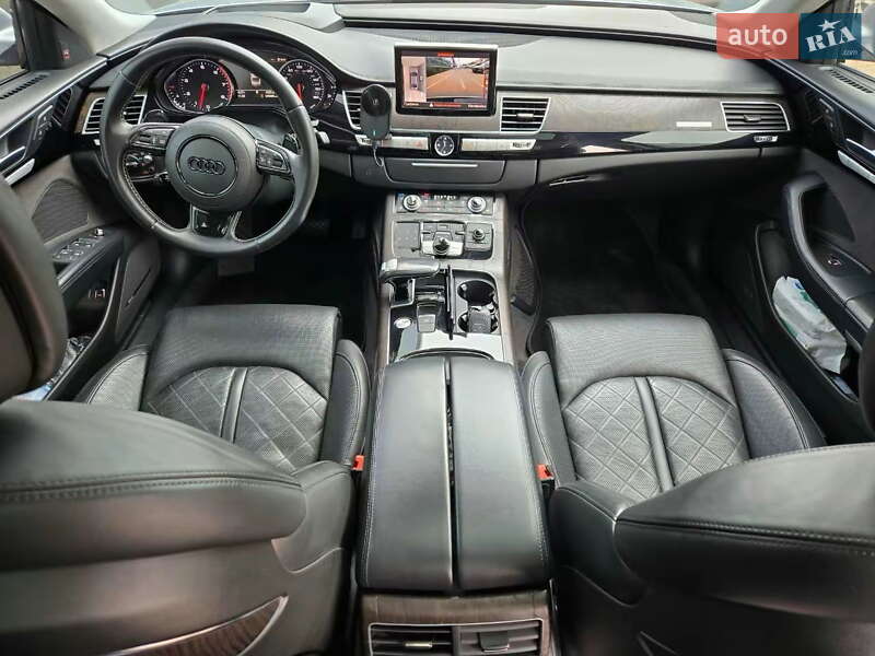 Седан Audi A8 2017 в Києві