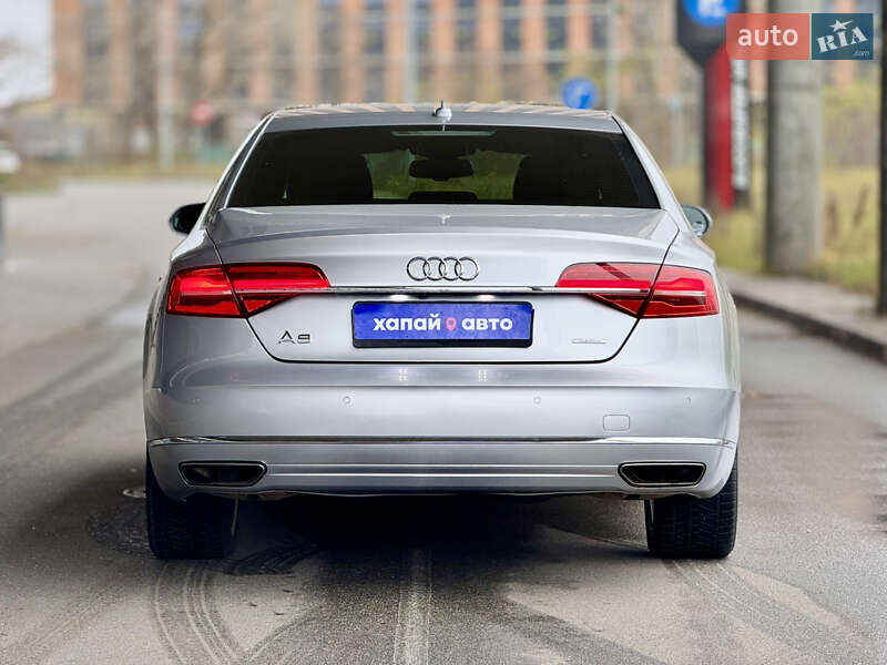 Седан Audi A8 2015 в Києві