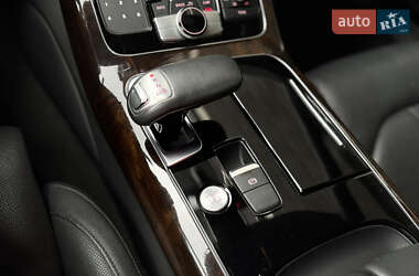 Седан Audi A8 2015 в Киеве