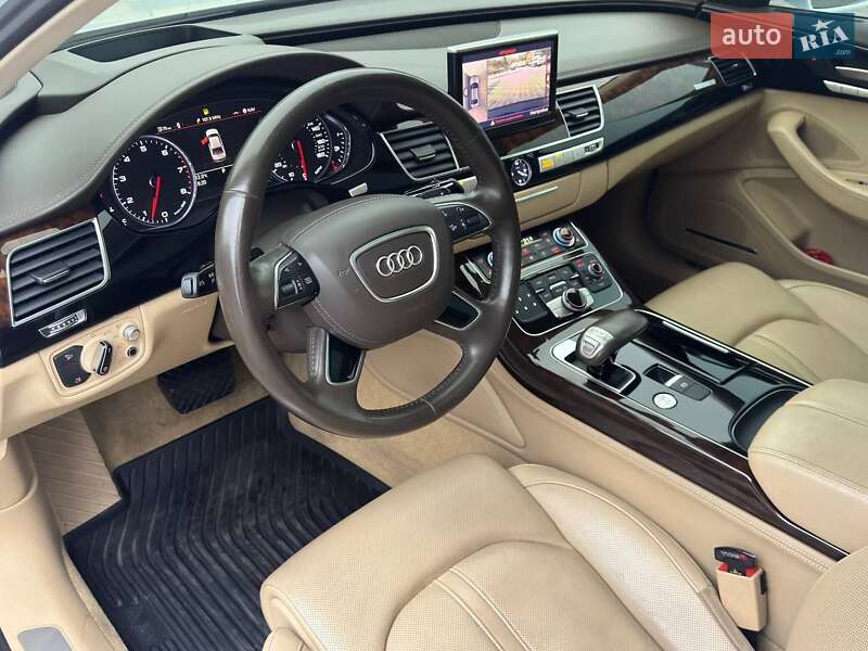 Седан Audi A8 2017 в Запорожье
