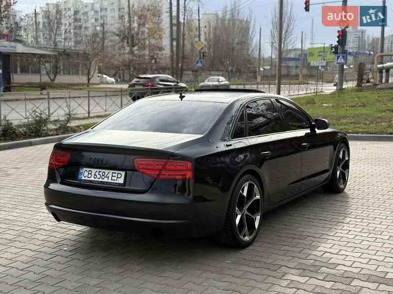 Седан Audi A8 2012 в Николаеве