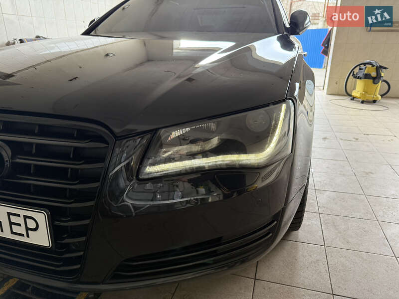Седан Audi A8 2012 в Николаеве