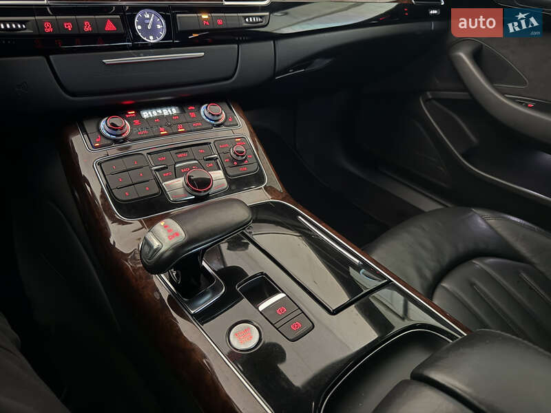 Седан Audi A8 2012 в Николаеве