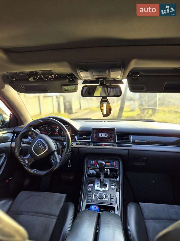 Седан Audi A8 2003 в Хмельницком