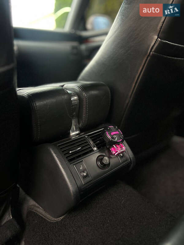 Седан Audi A8 1995 в Костополе